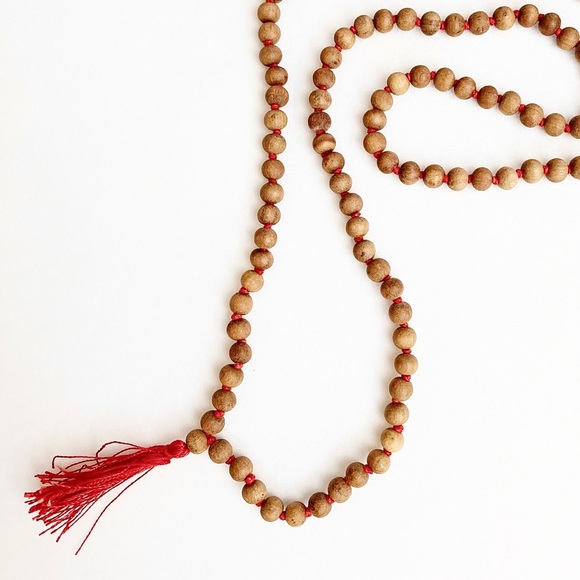 SANDALWOOD 108 Bead Mala - Japa Mantra Meditation - Picture 3 of 5